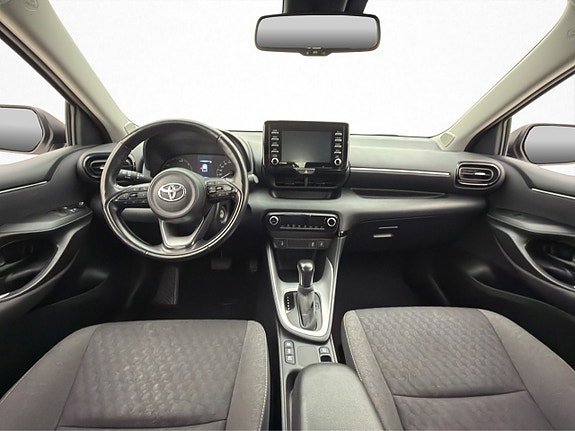 Vehicle Image 16
