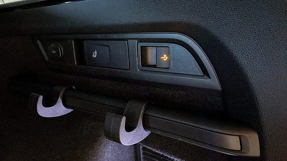 Vehicle Image 28