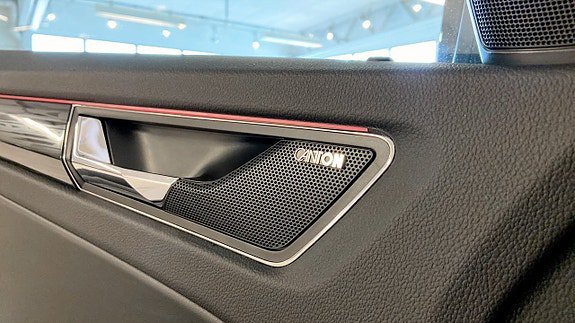 Vehicle Image 35