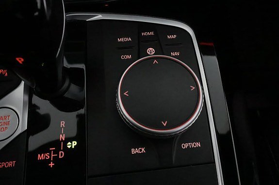Vehicle Image 24