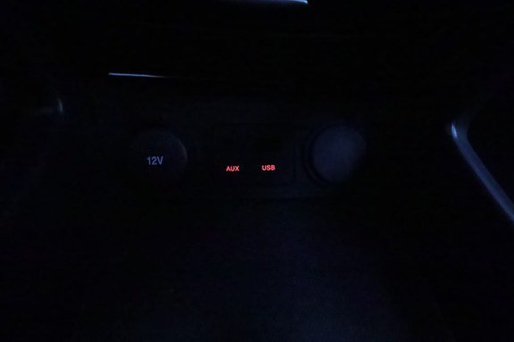 Vehicle Image 26