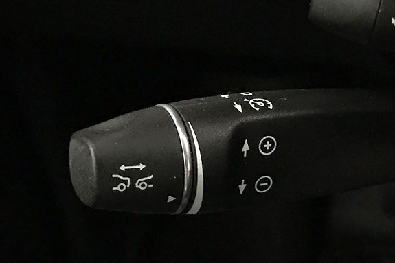 Vehicle Image 28