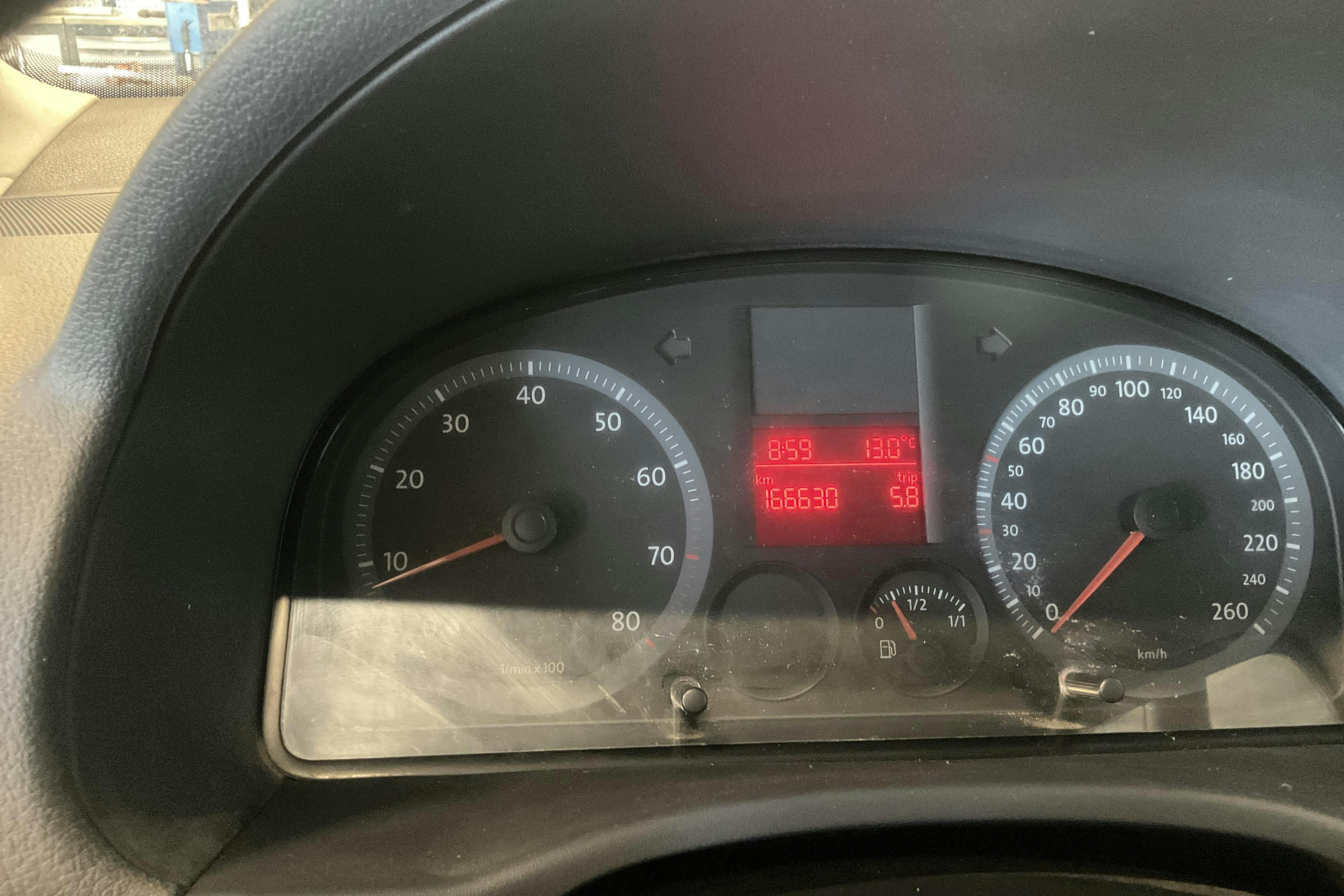 Vehicle Image 11