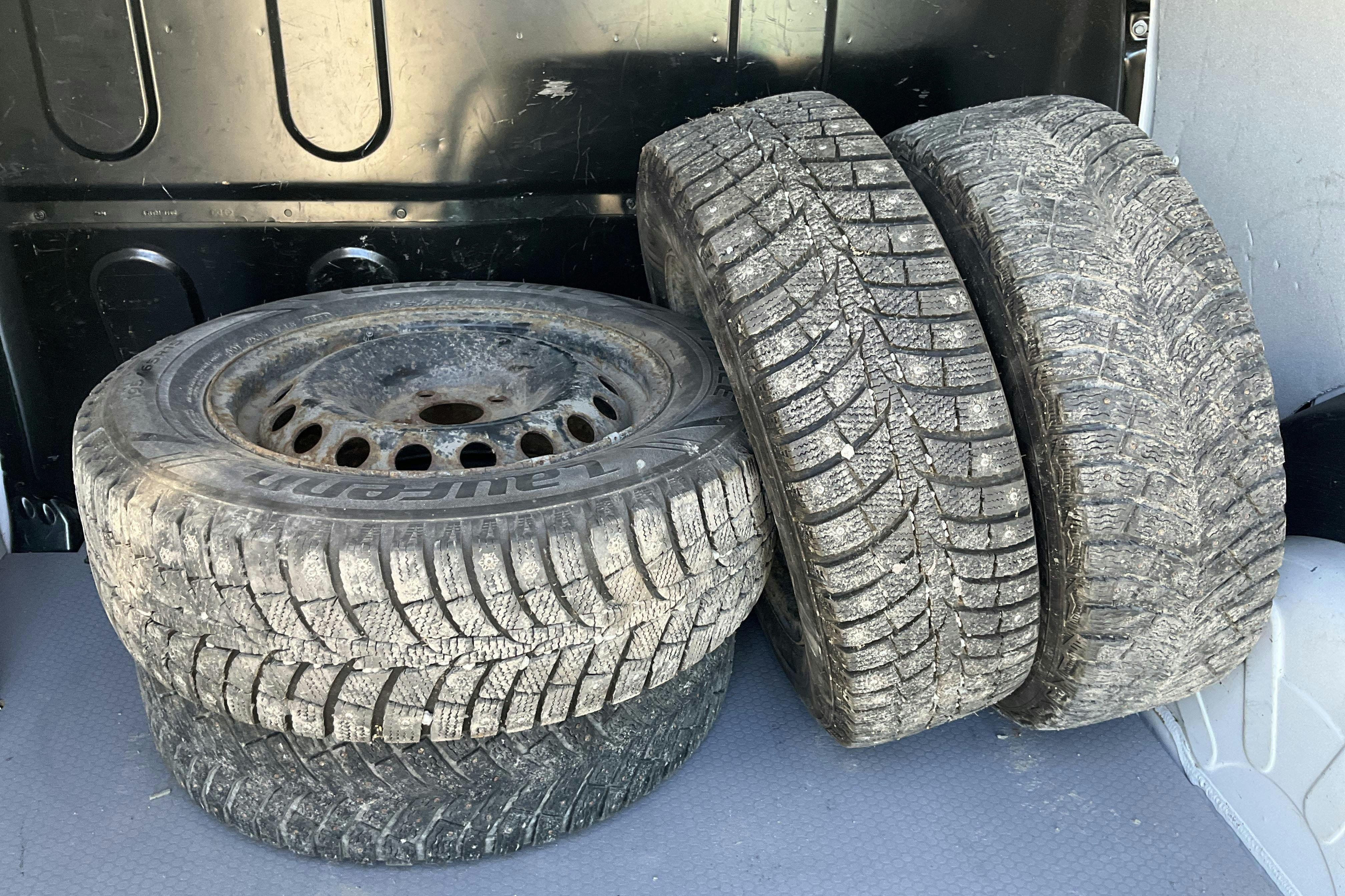 Vehicle Image 13