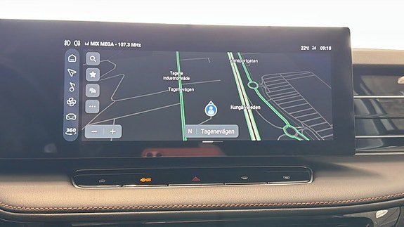 Vehicle Image 9