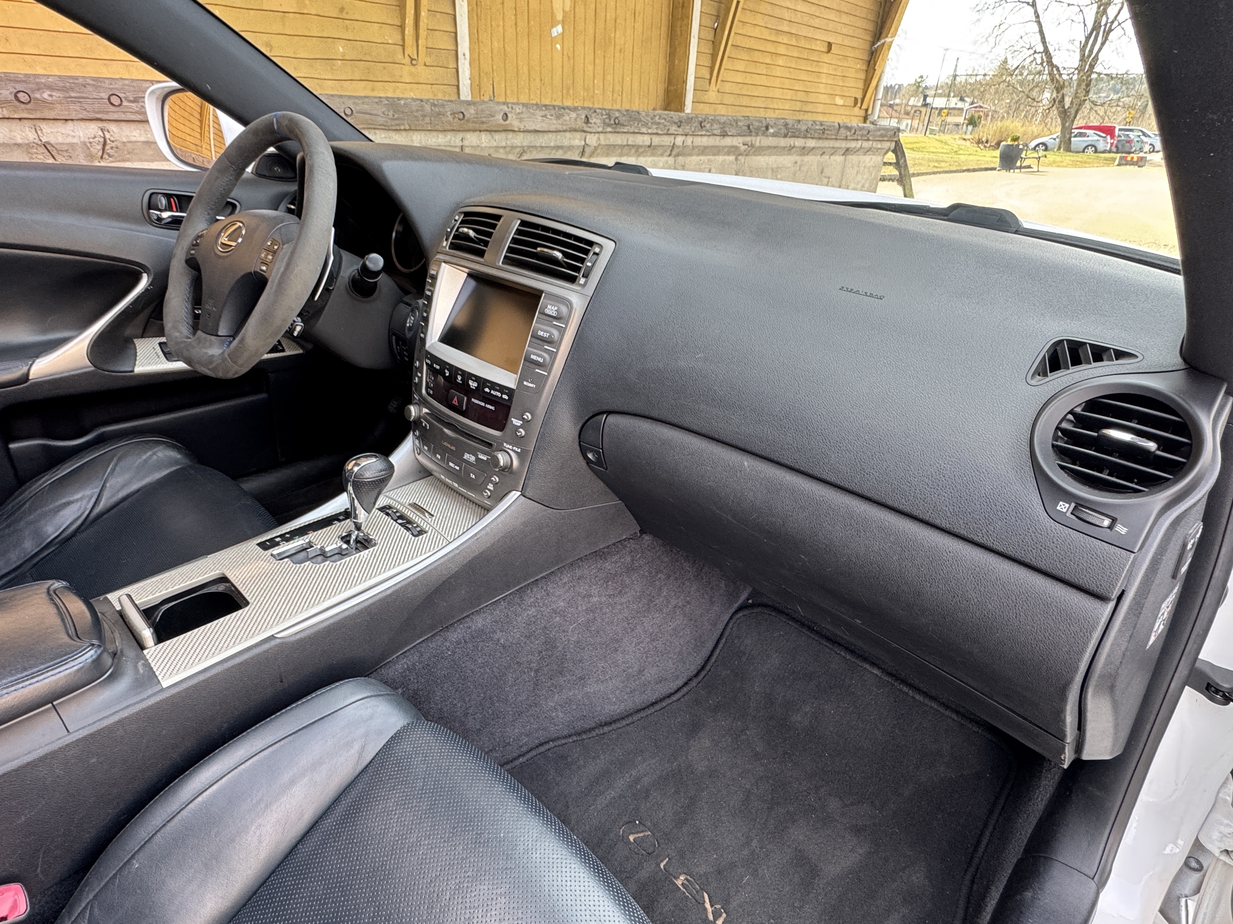 Vehicle Image 52