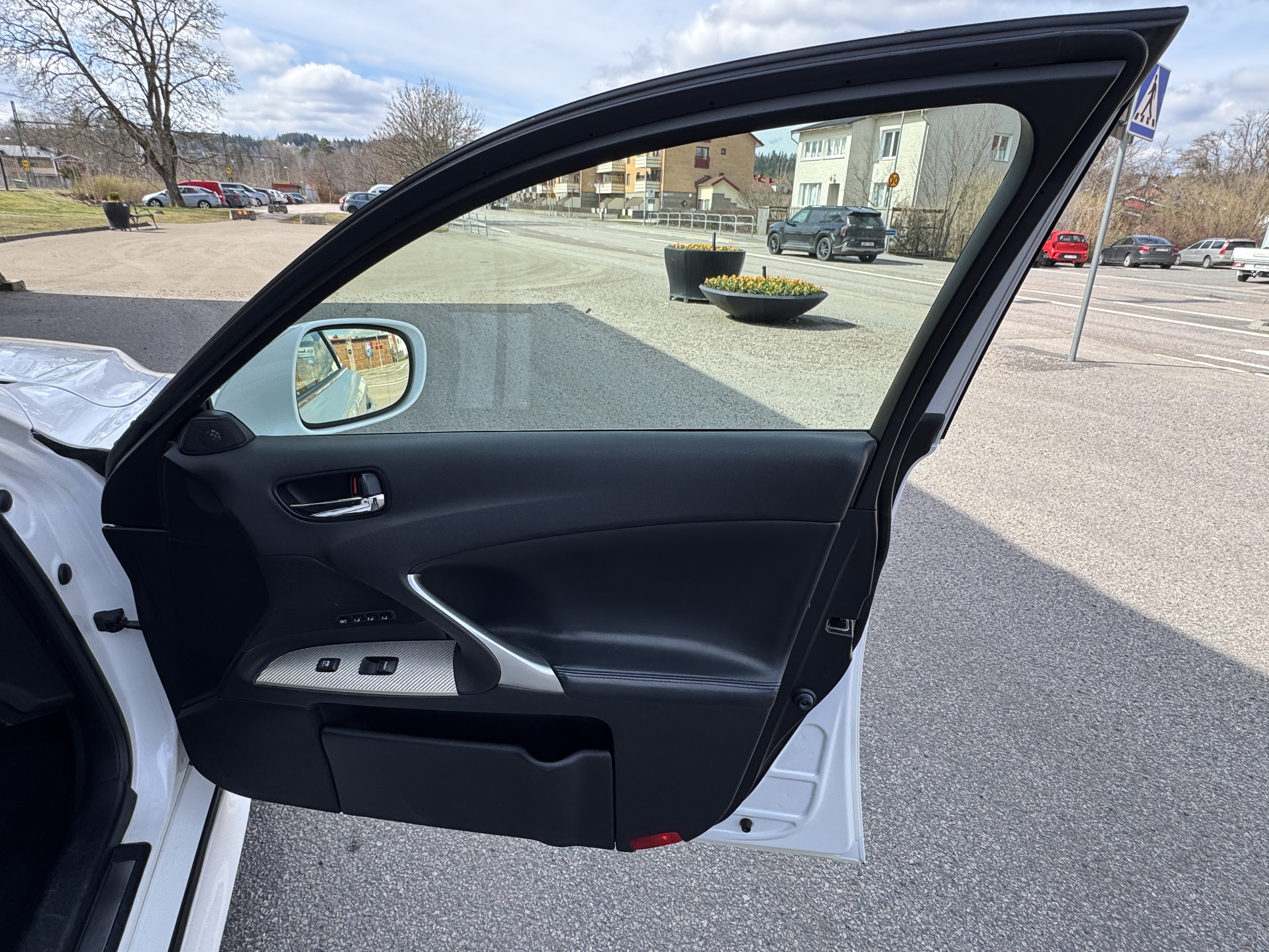 Vehicle Image 66