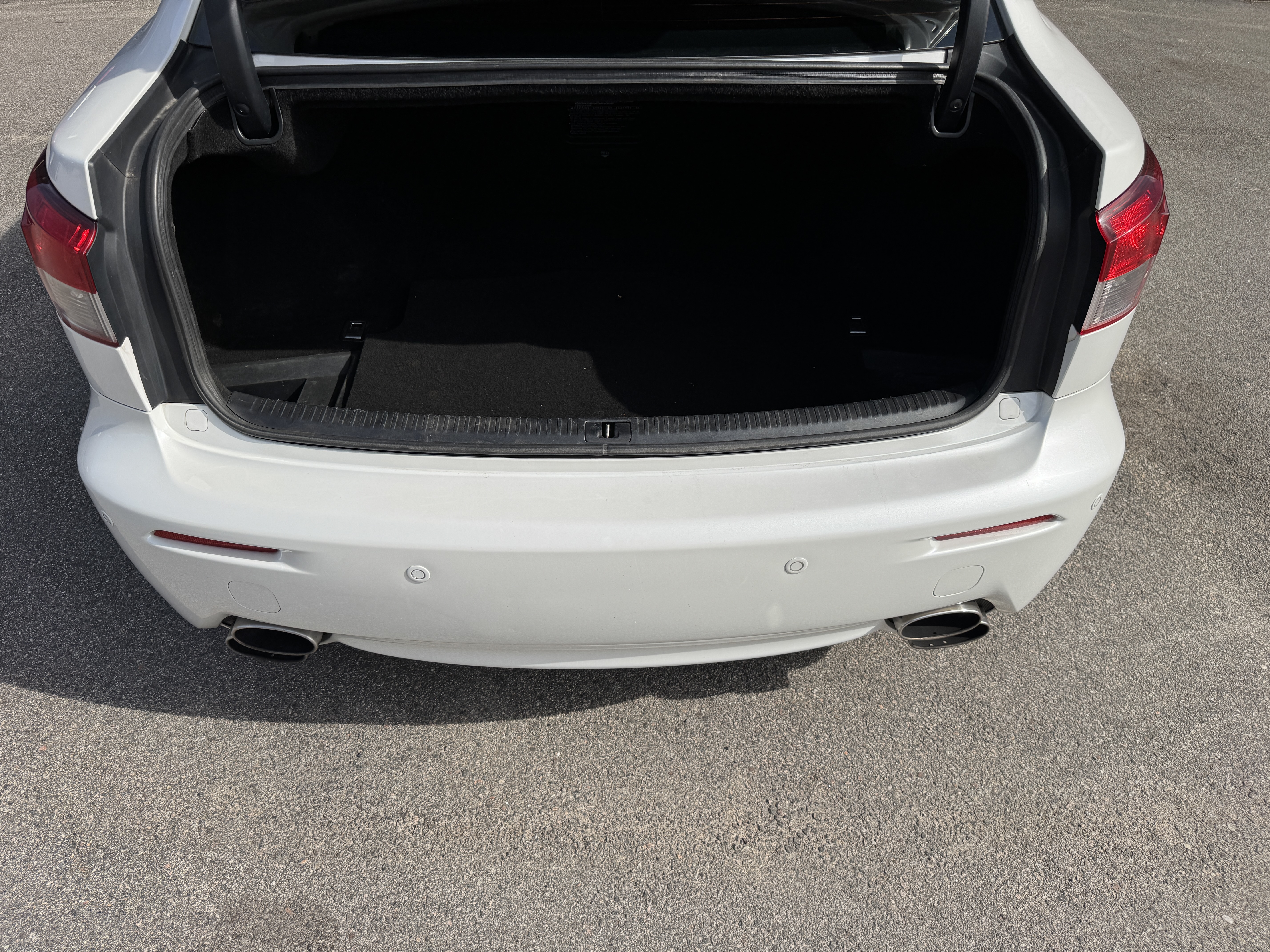 Vehicle Image 73
