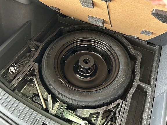 Vehicle Image 24