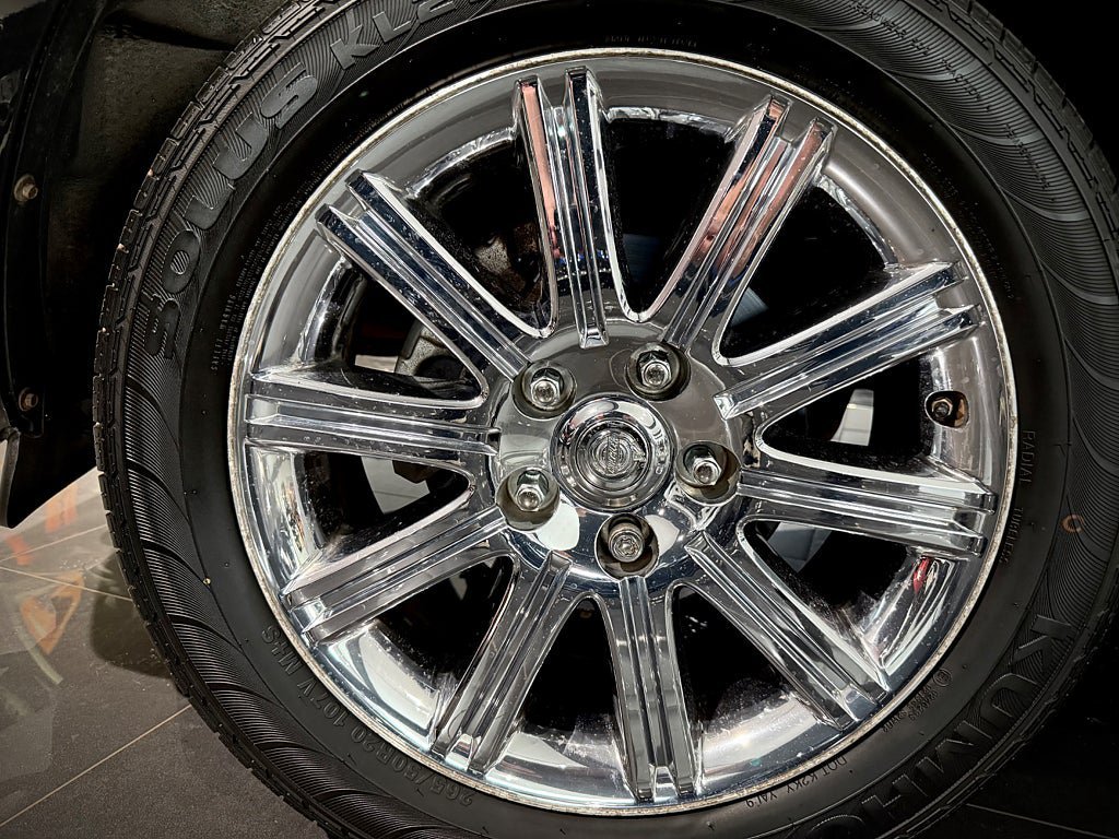 Vehicle Image 17