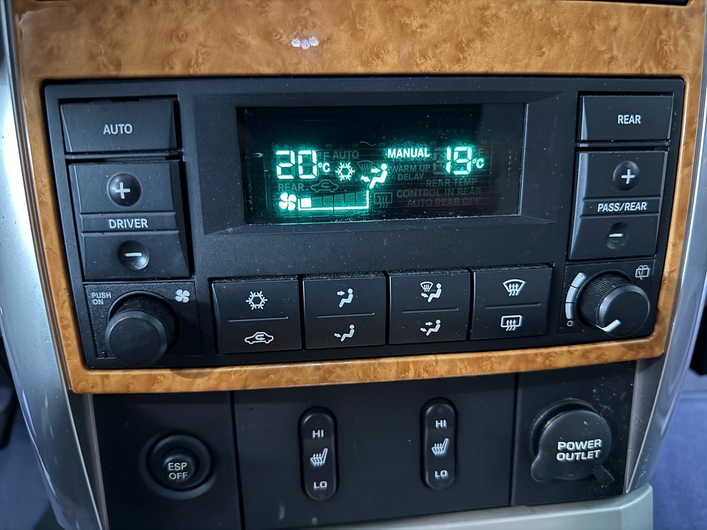 Vehicle Image 22