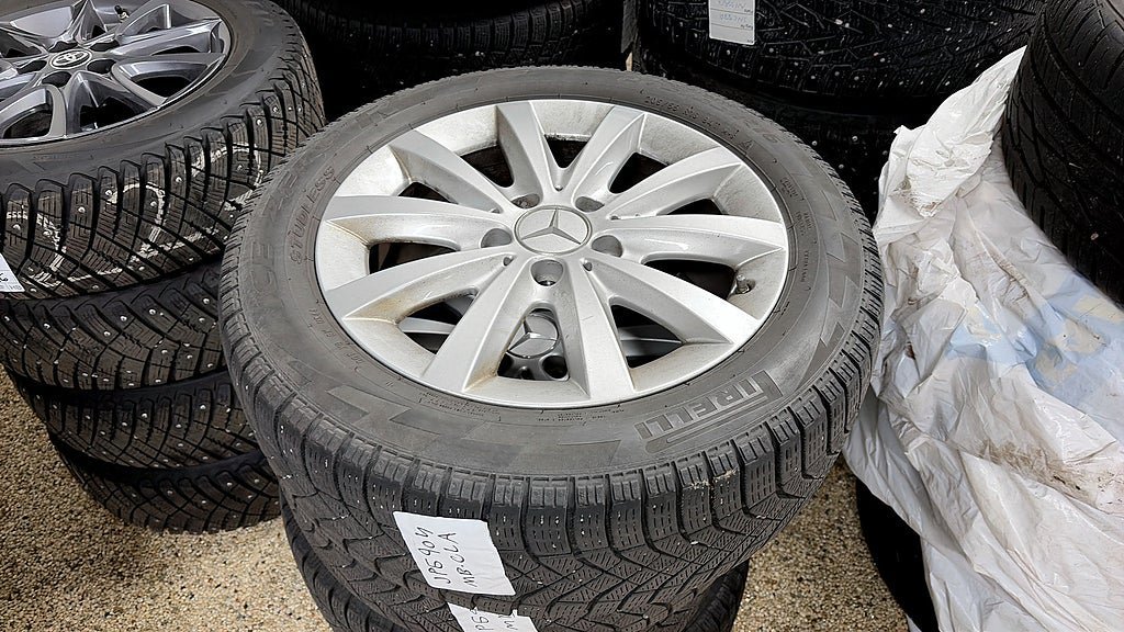Vehicle Image 13