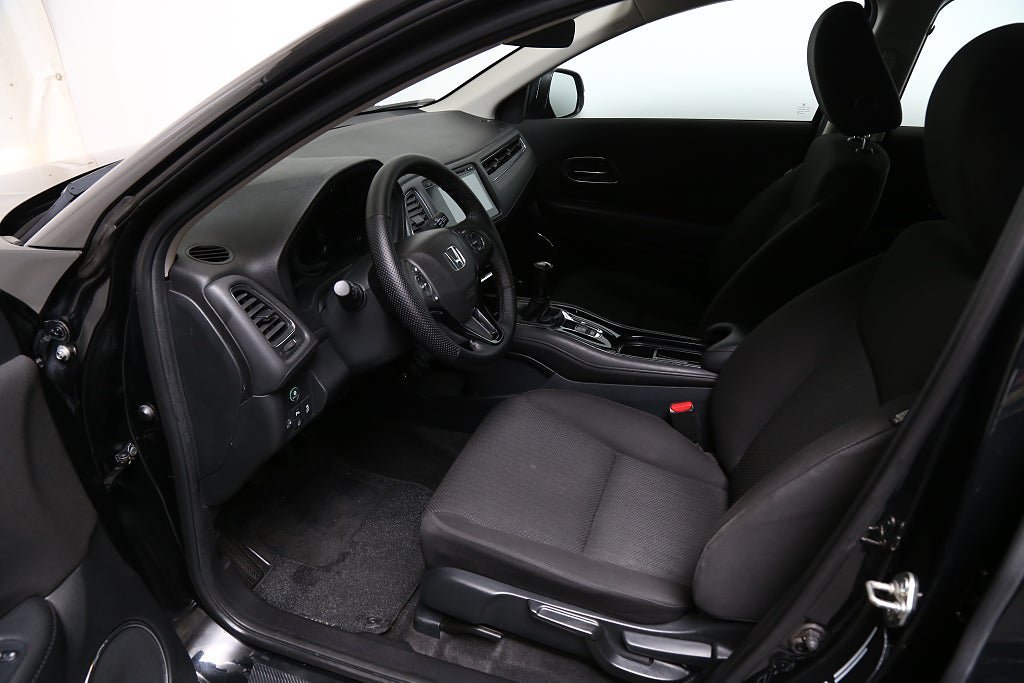 Vehicle Image 11