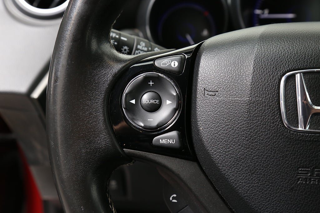 Vehicle Image 16