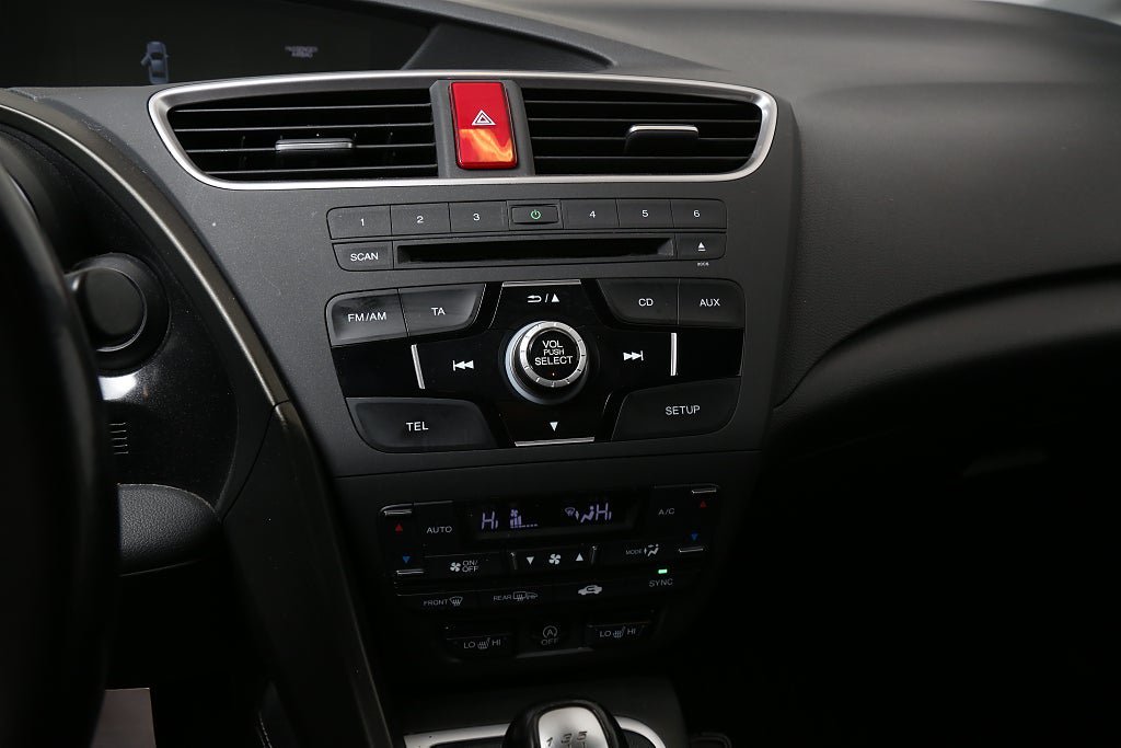 Vehicle Image 21