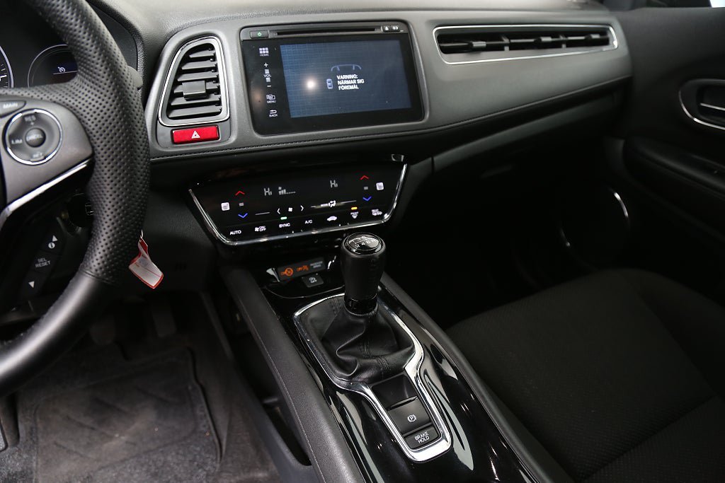 Vehicle Image 23
