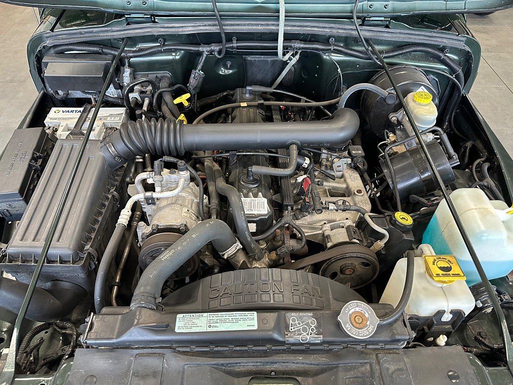 Vehicle Image 18