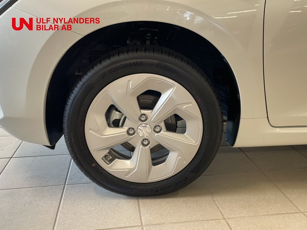 Vehicle Image 15