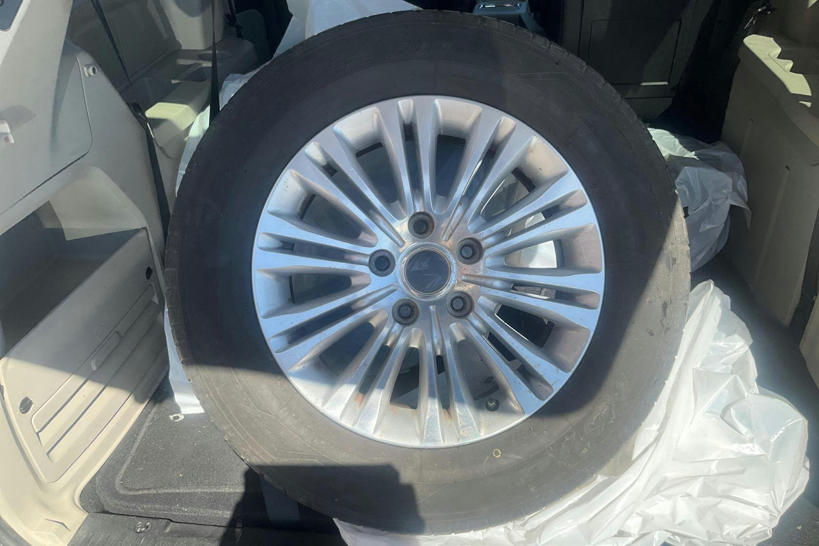 Vehicle Image 15