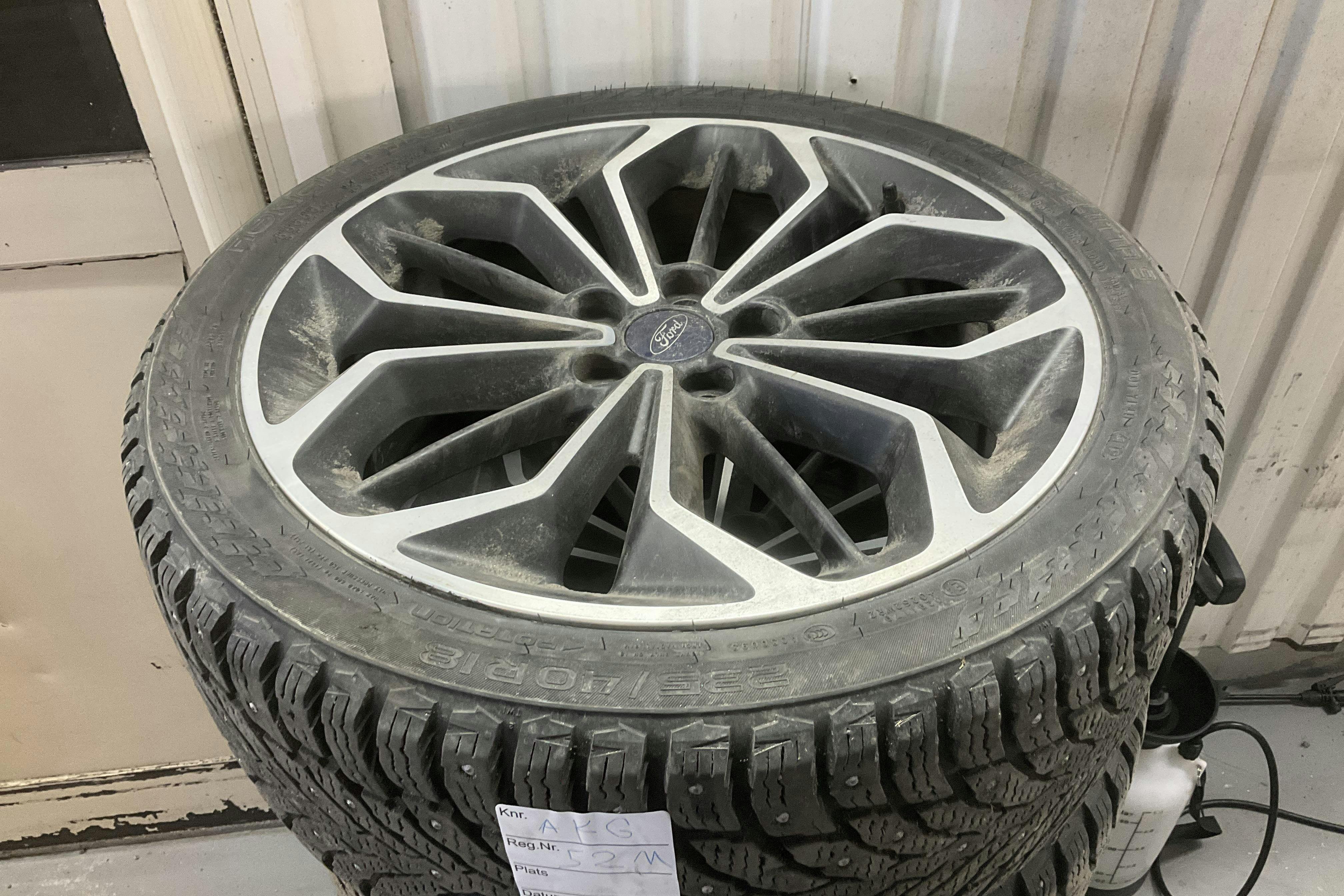 Vehicle Image 15