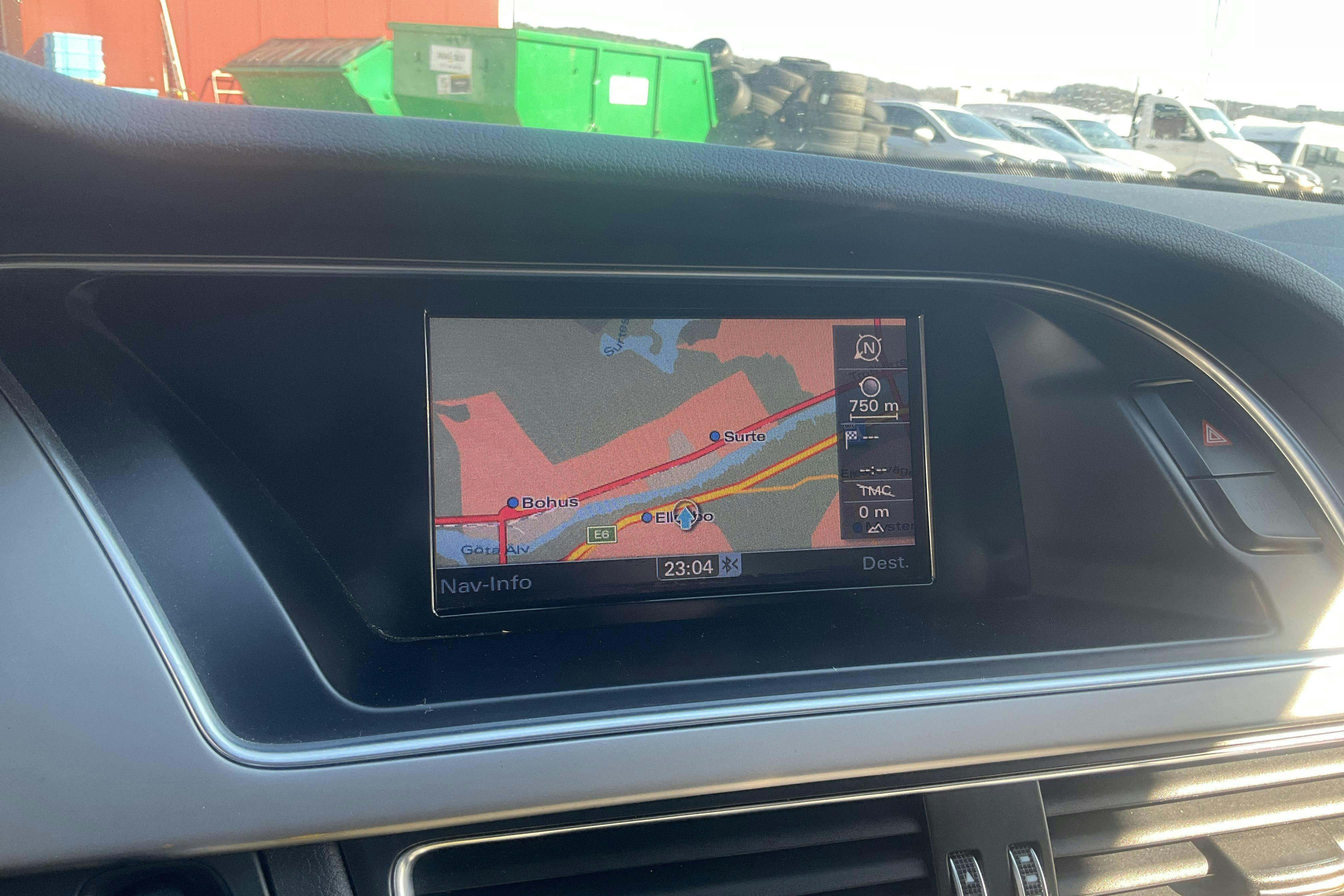 Vehicle Image 17