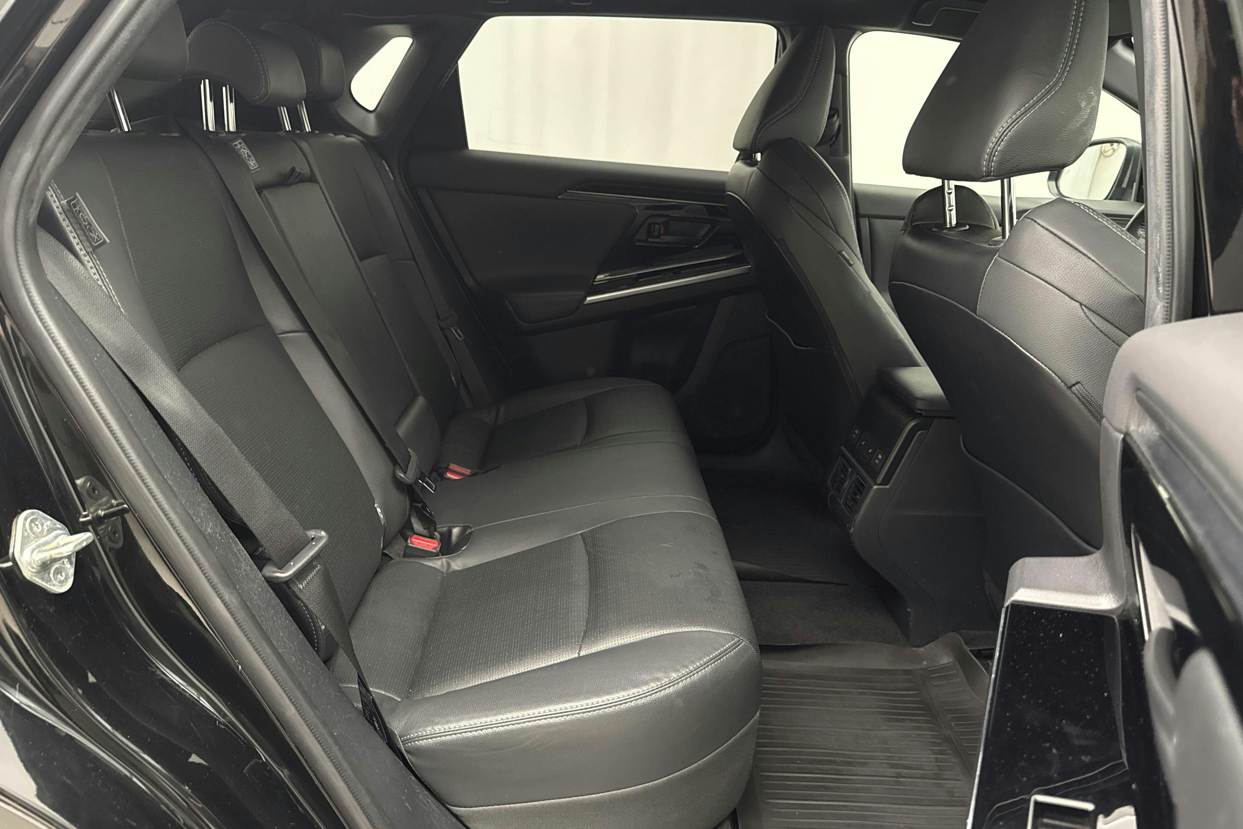 Vehicle Image 8