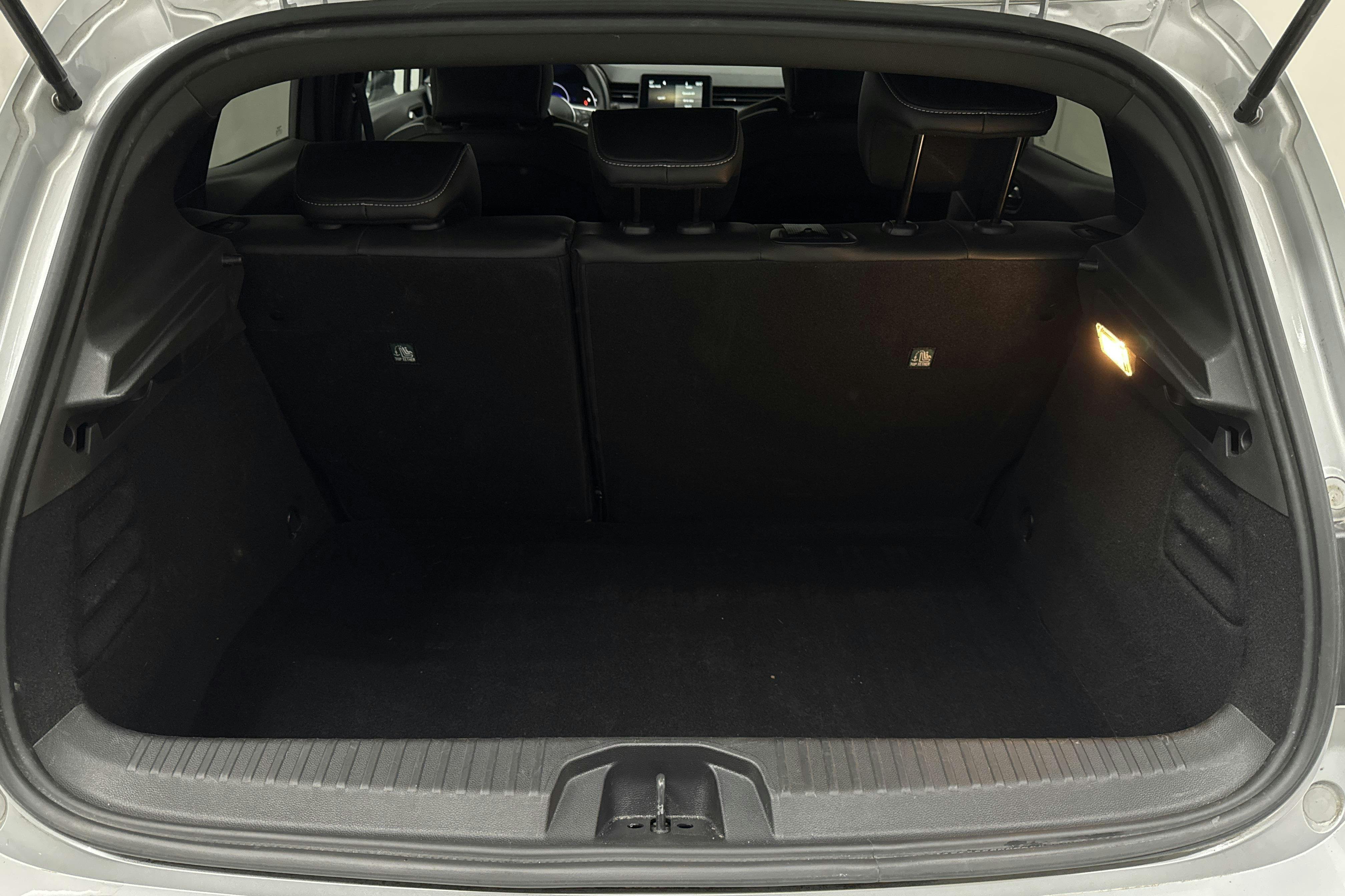 Vehicle Image 9