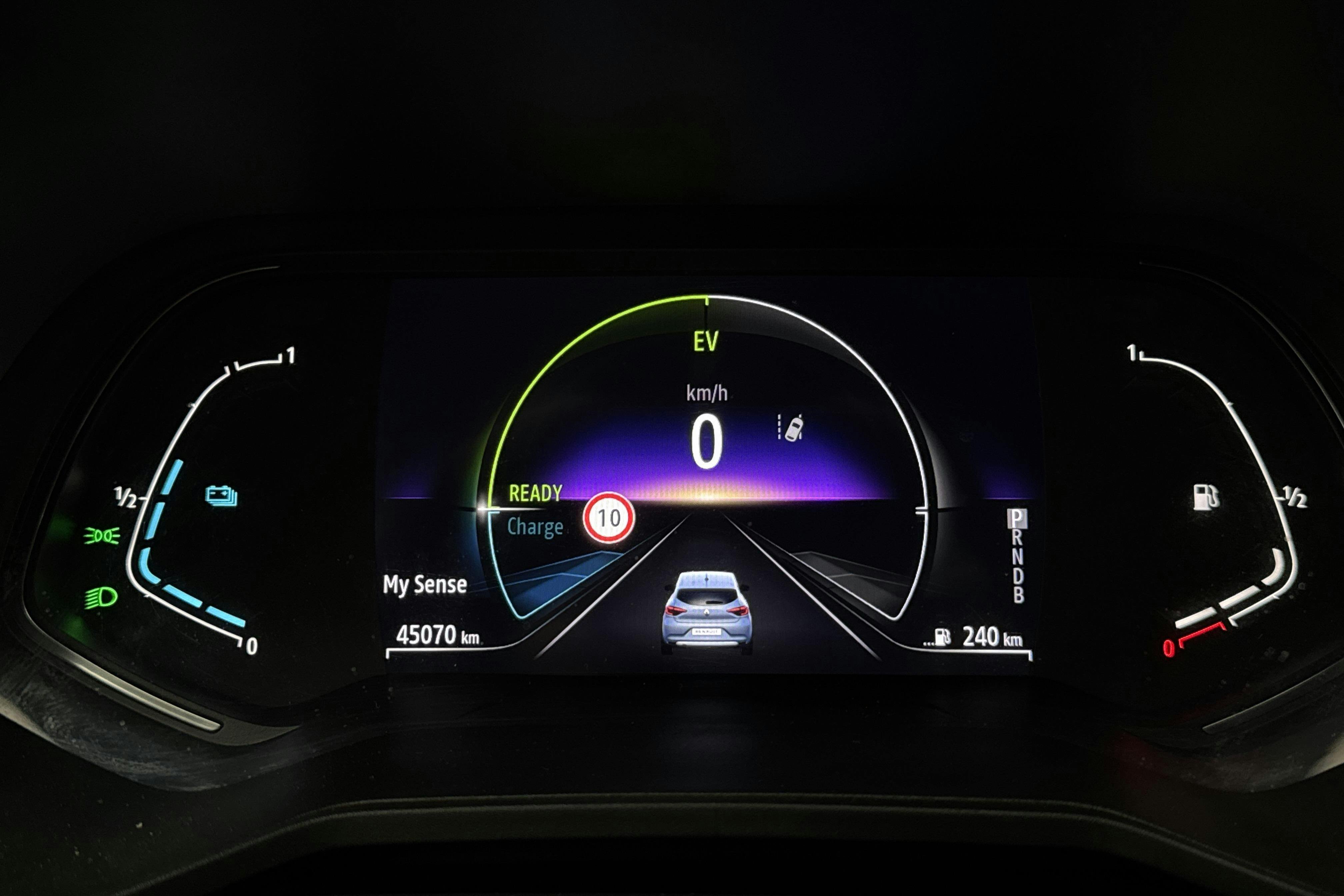 Vehicle Image 10