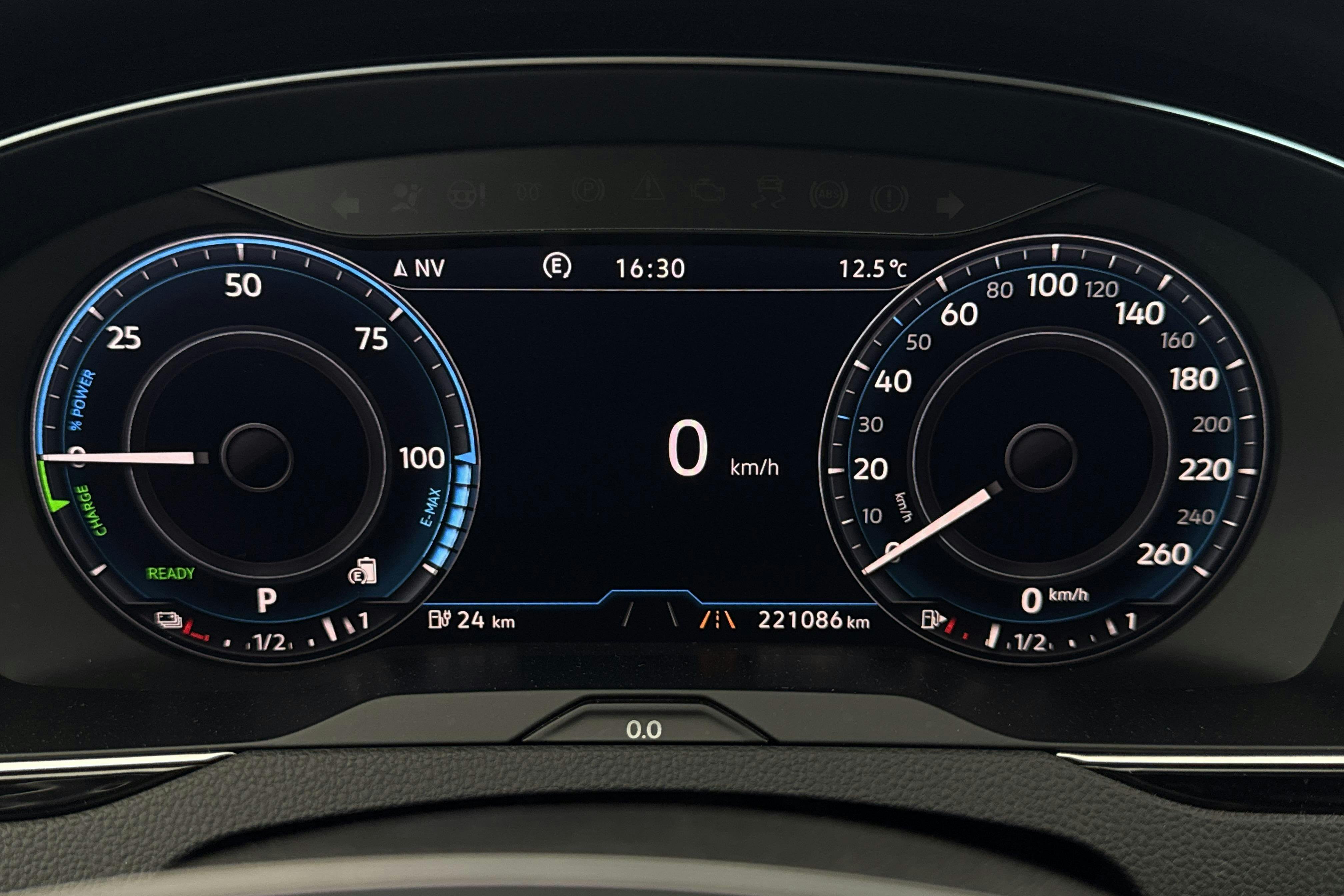 Vehicle Image 10