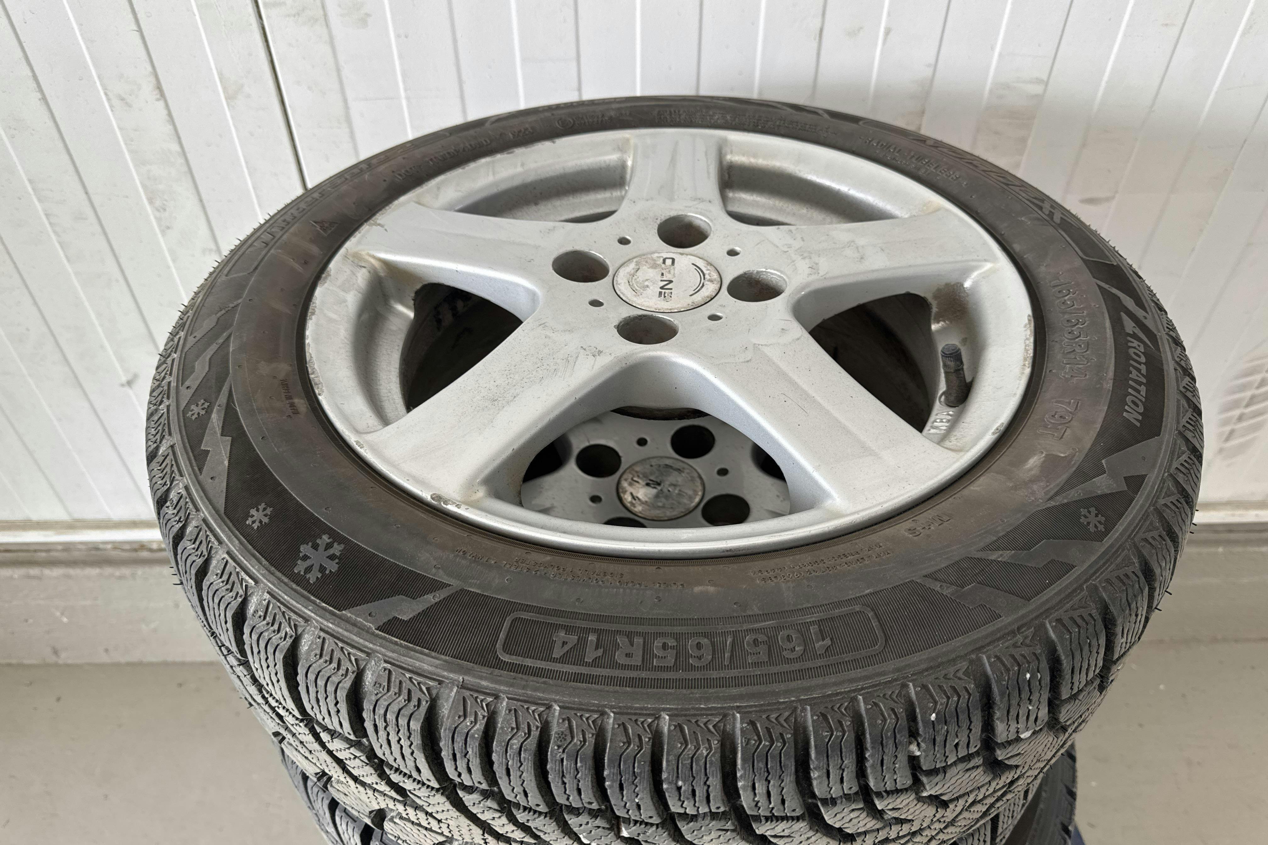 Vehicle Image 14