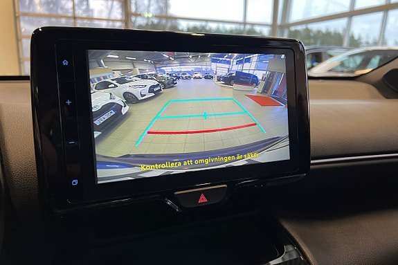 Vehicle Image 23