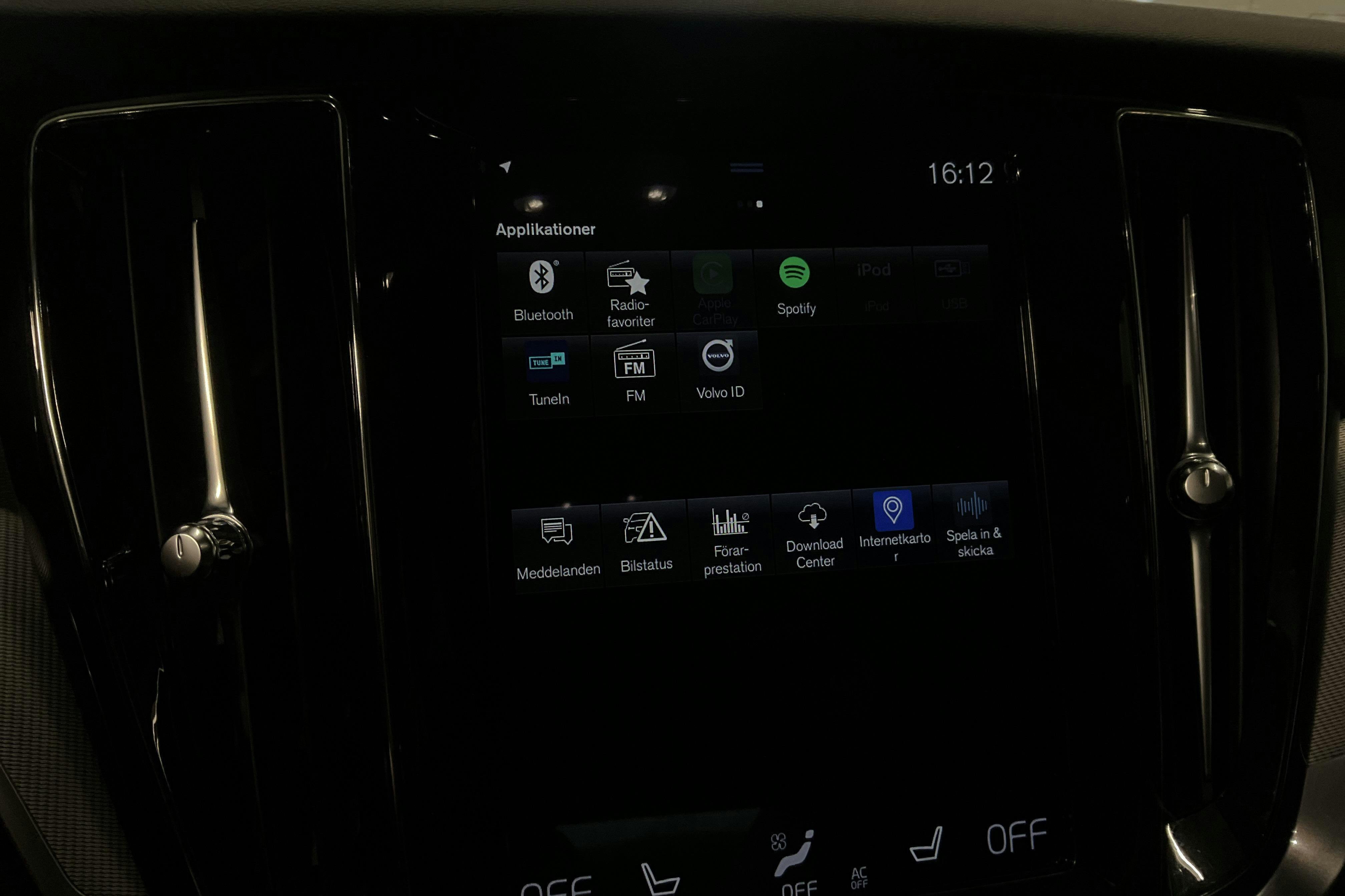 Vehicle Image 13