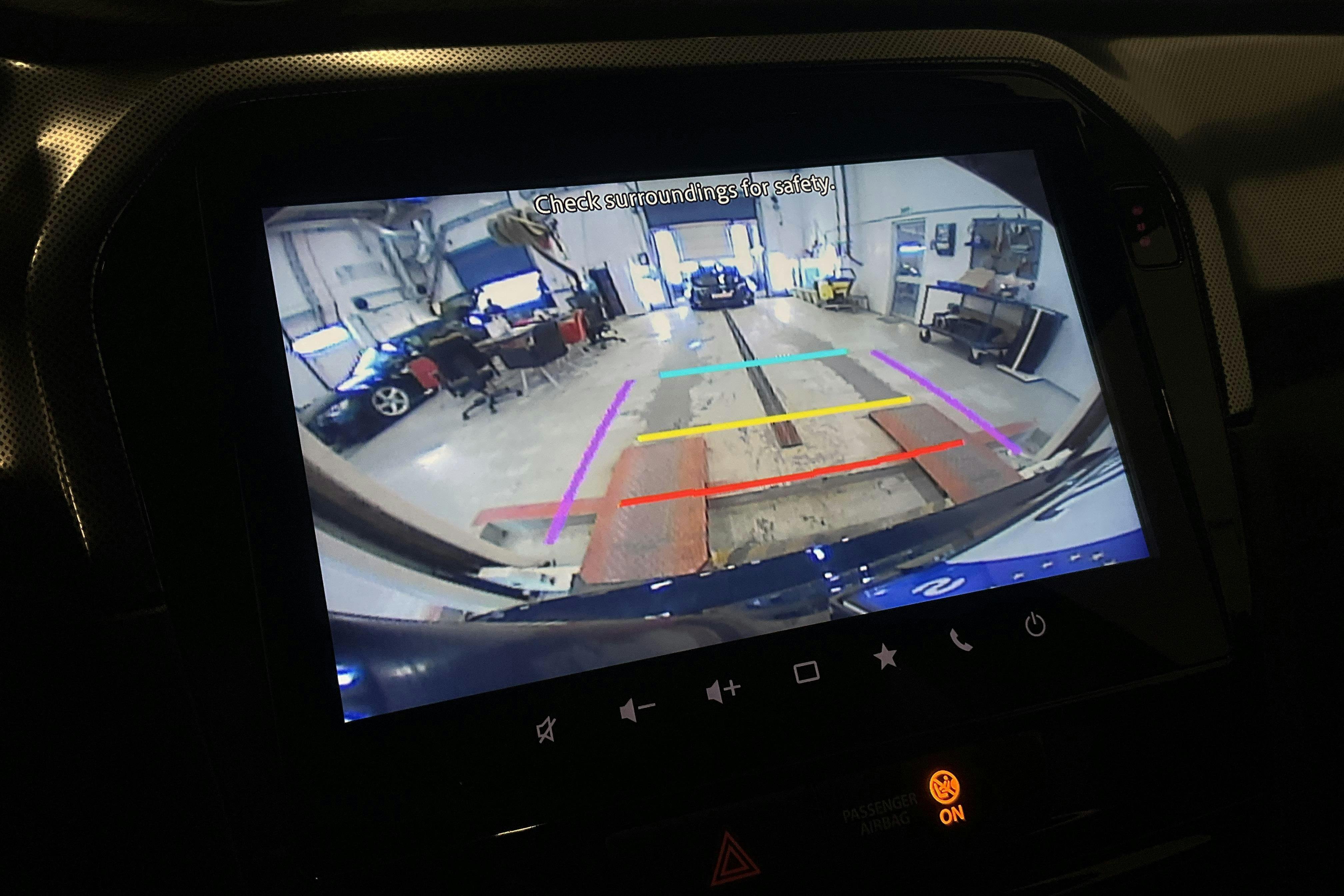 Vehicle Image 12