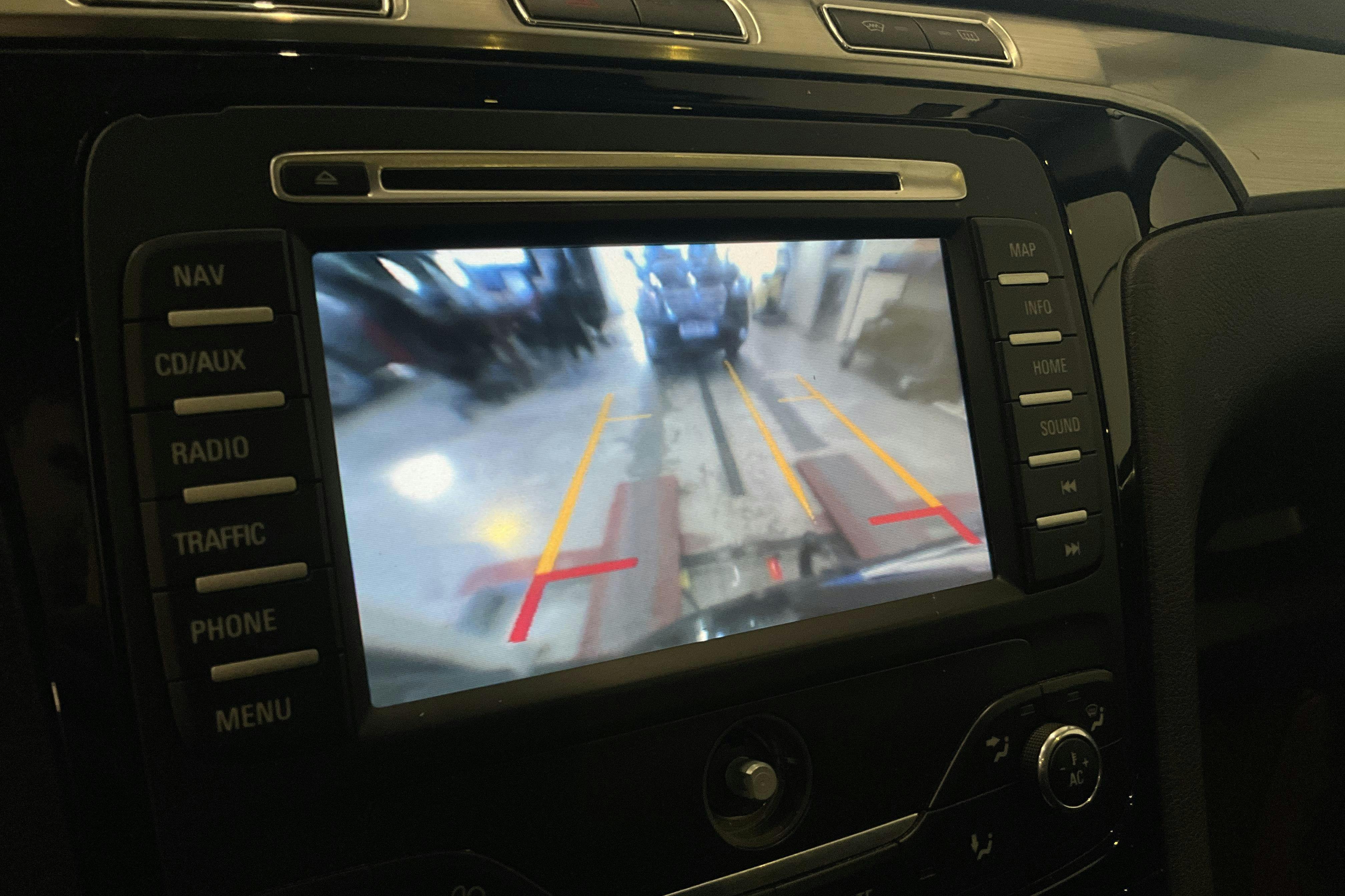 Vehicle Image 13