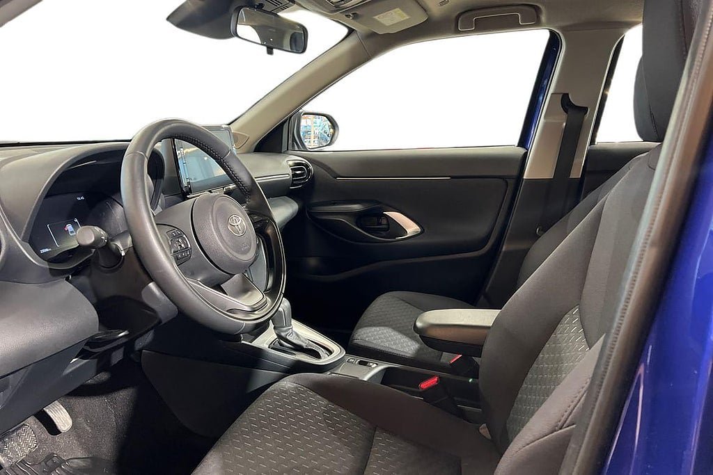 Vehicle Image 13
