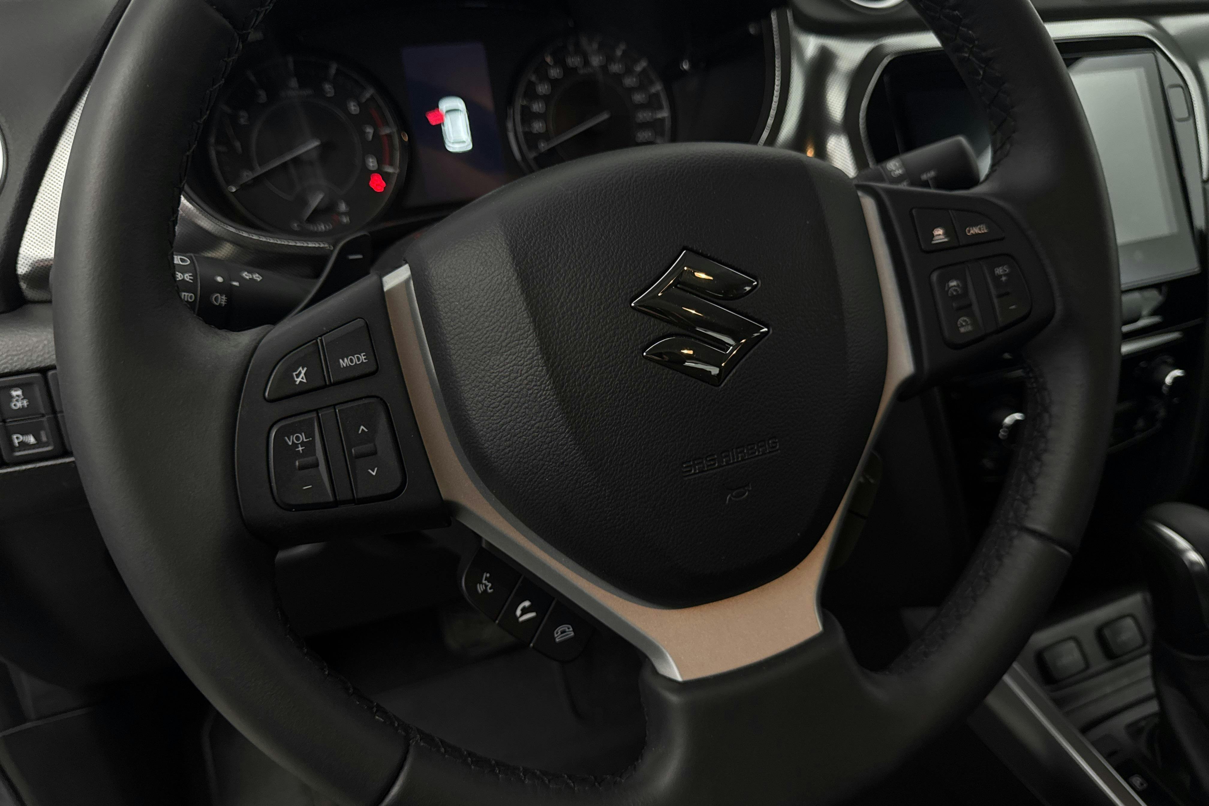 Vehicle Image 15
