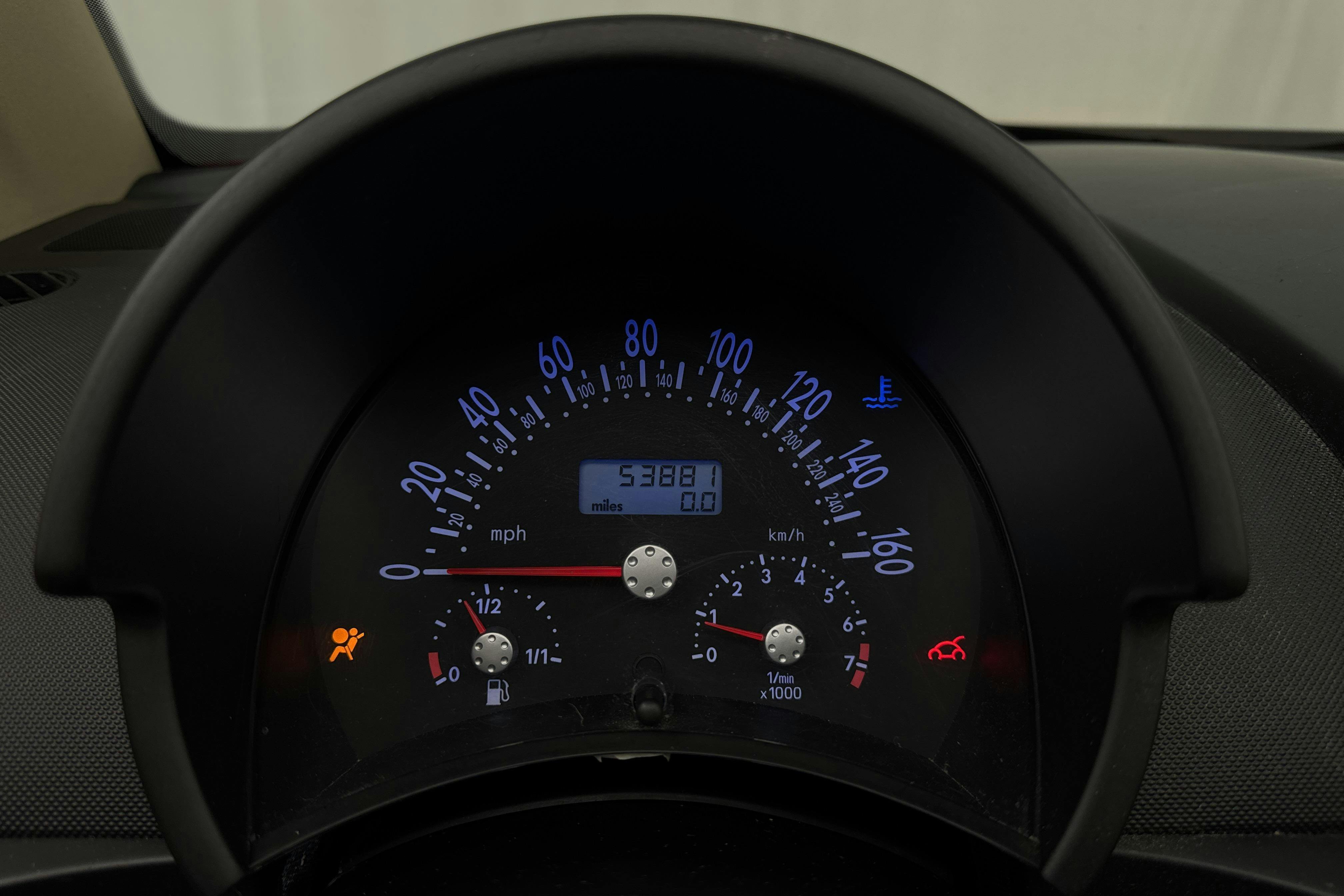 Vehicle Image 16