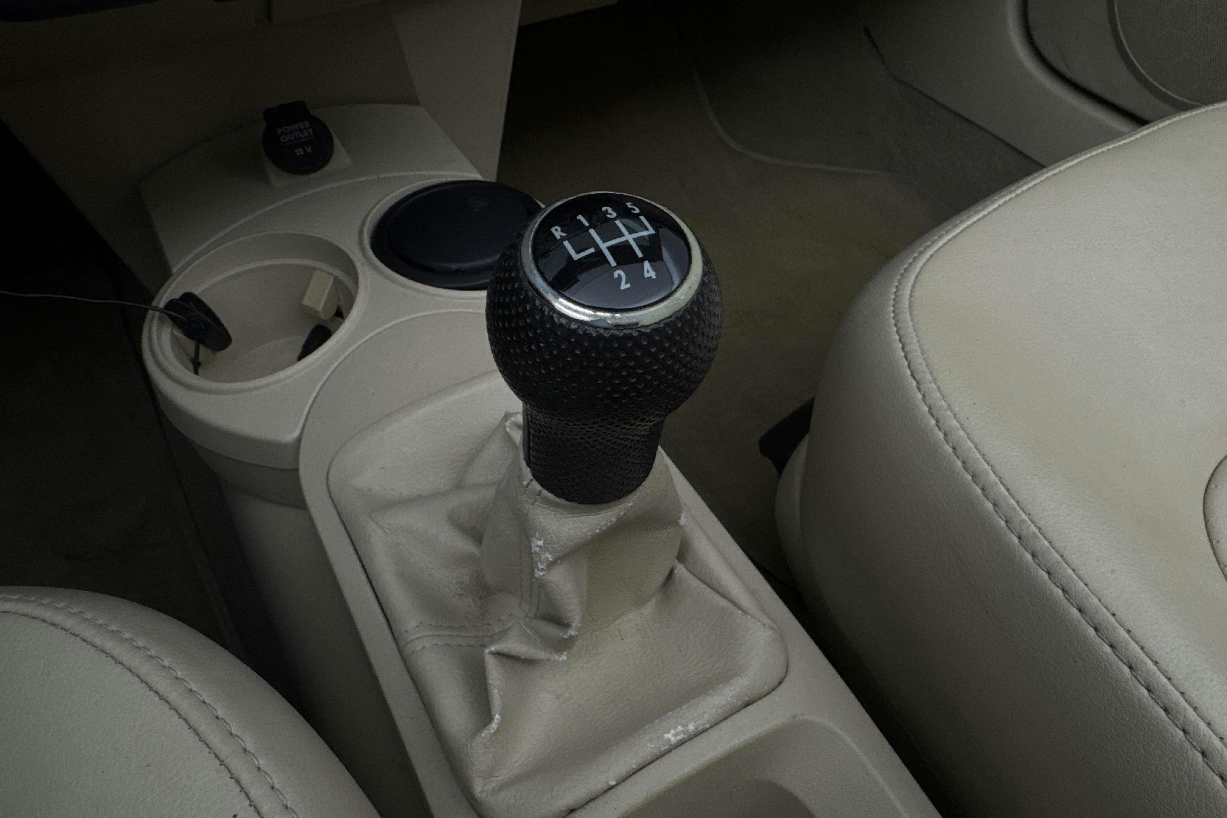Vehicle Image 18