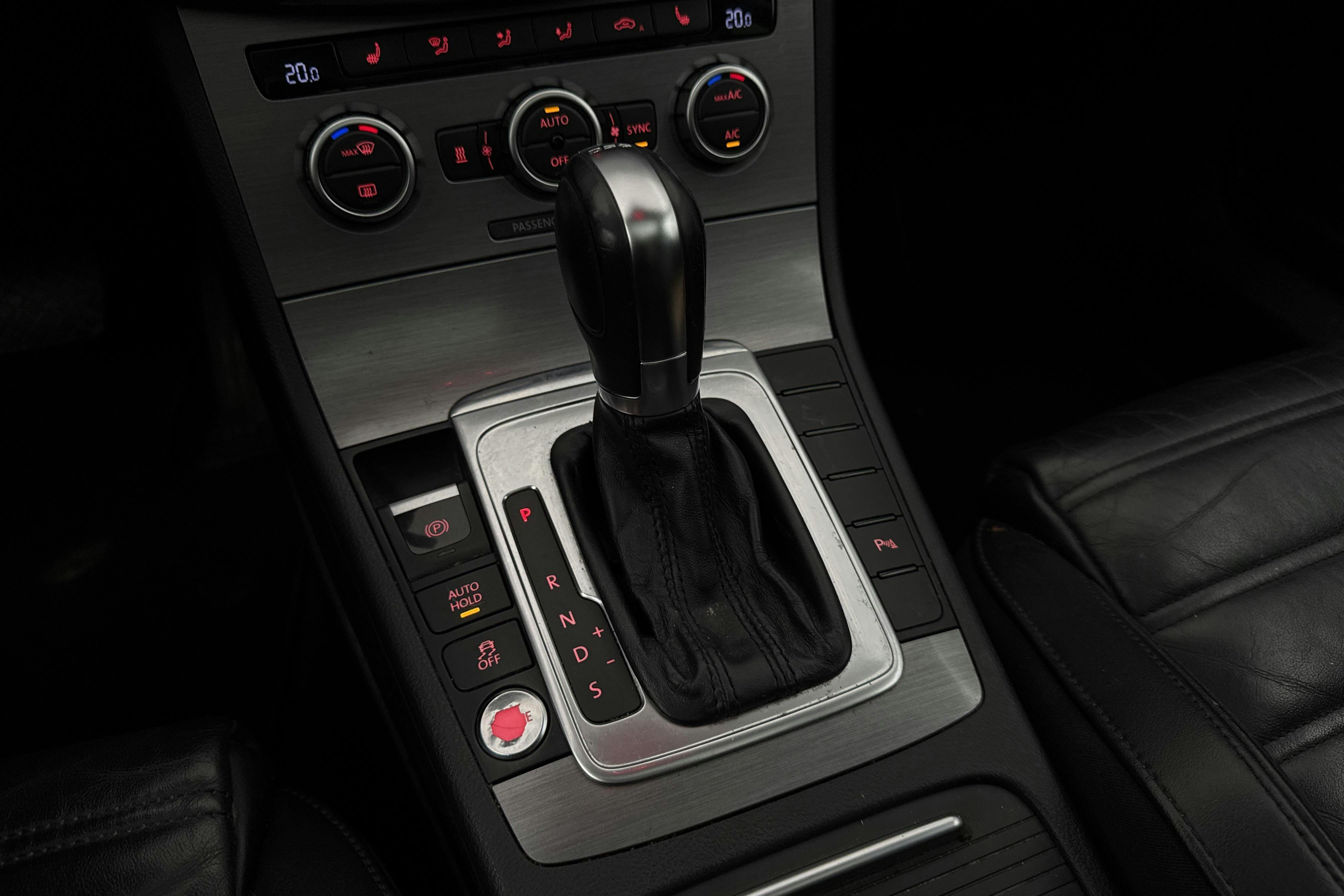 Vehicle Image 19
