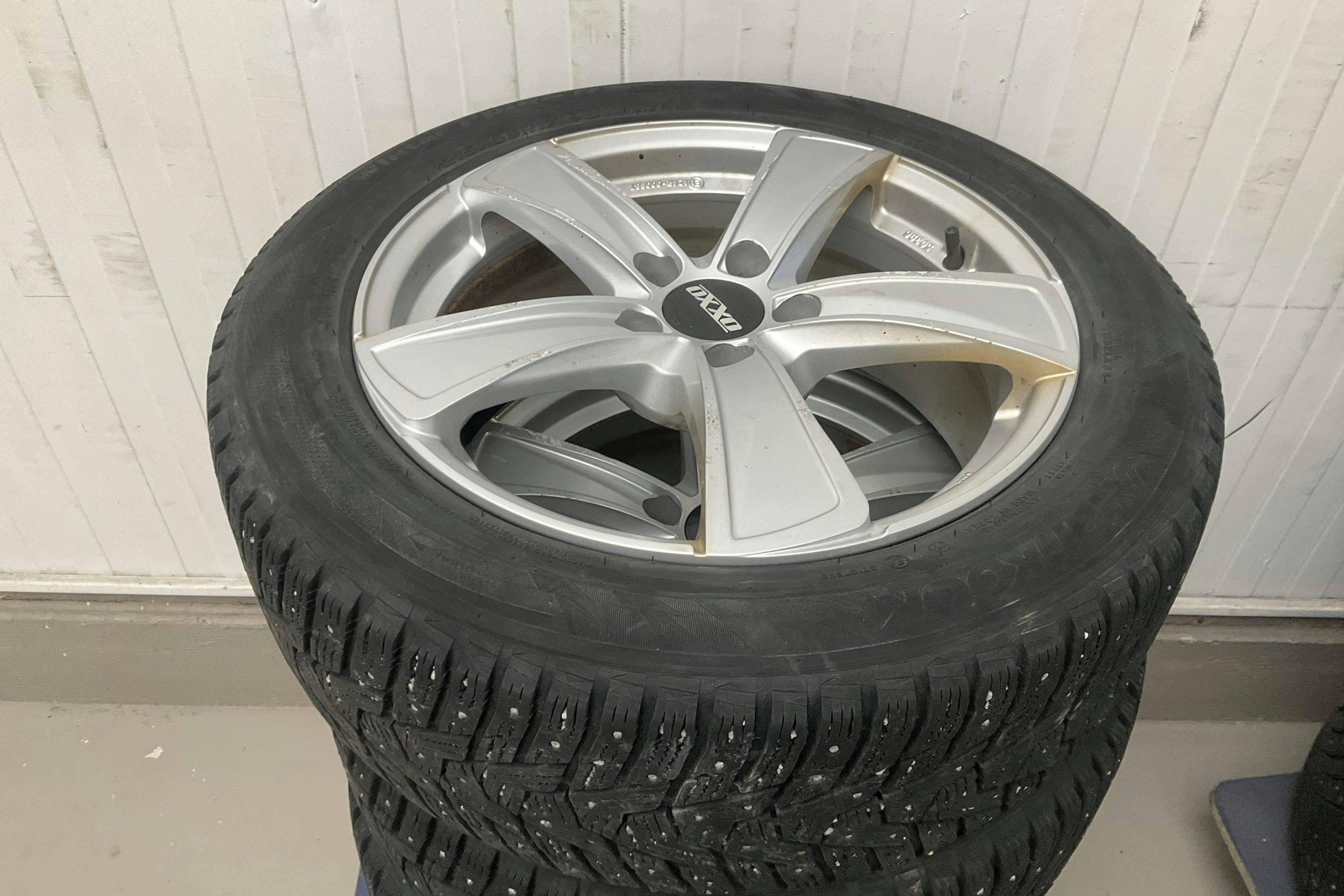 Vehicle Image 21