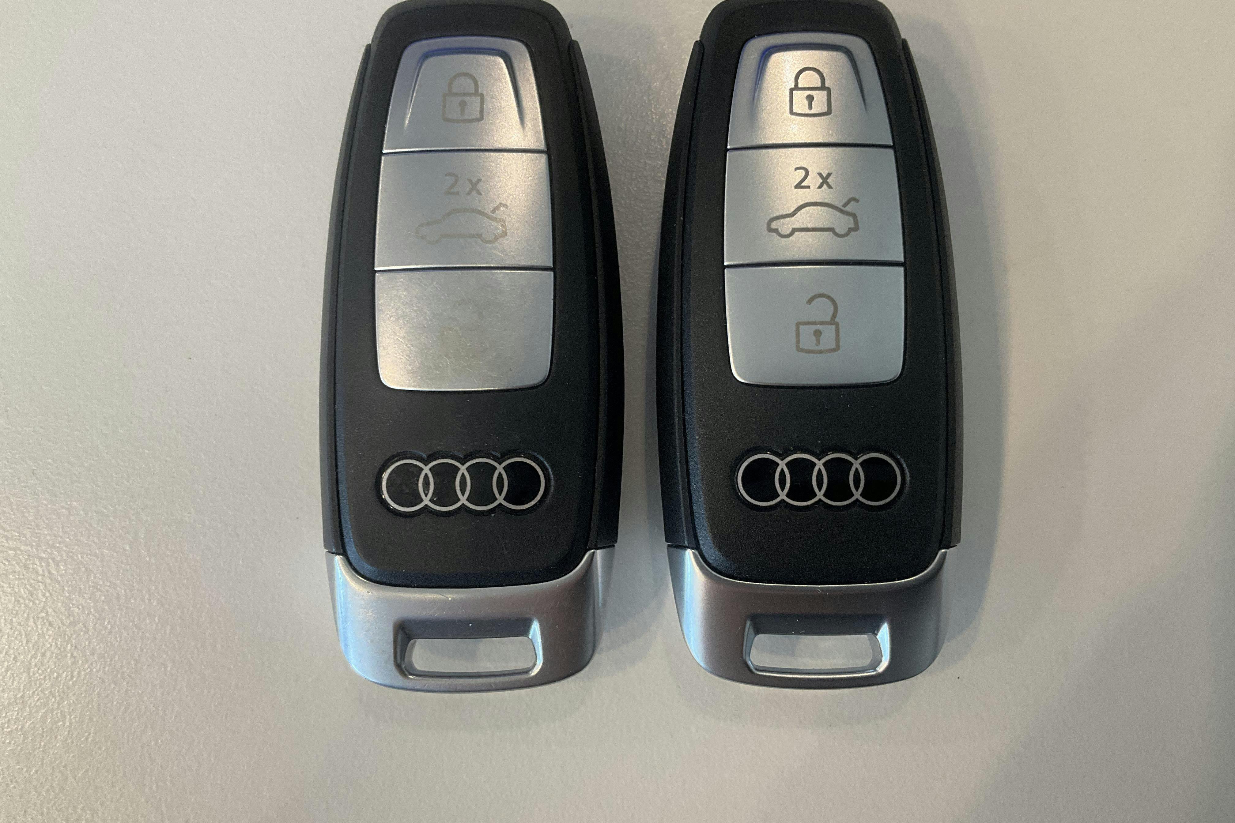 Vehicle Image 22