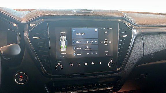 Vehicle Image 12