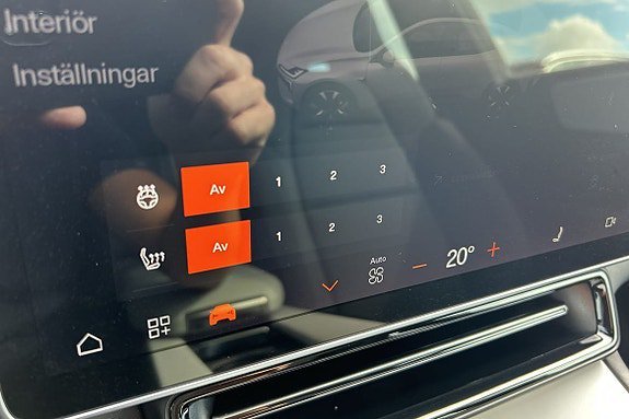 Vehicle Image 26
