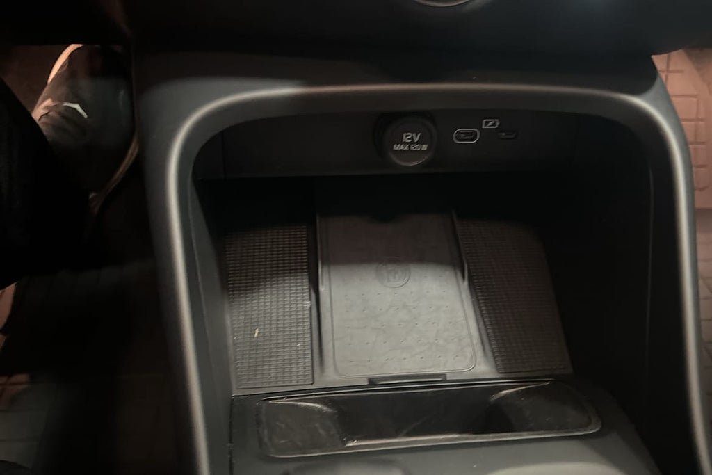 Vehicle Image 23