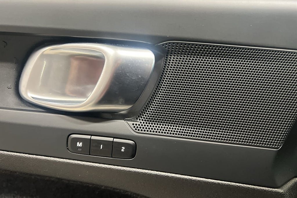 Vehicle Image 26