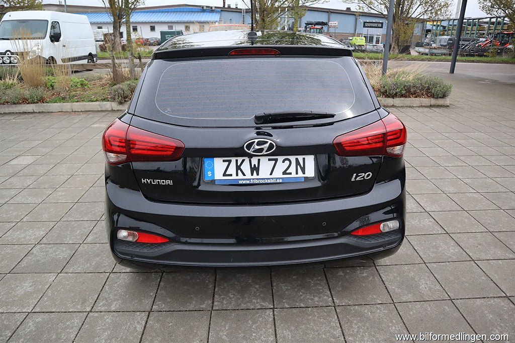 Vehicle Image 19