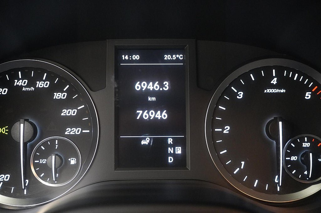 Vehicle Image 10