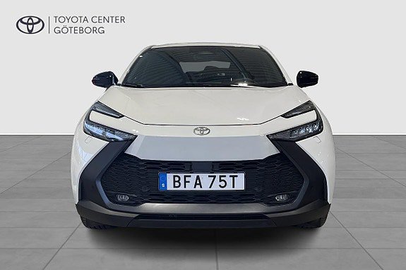 Vehicle Image 7