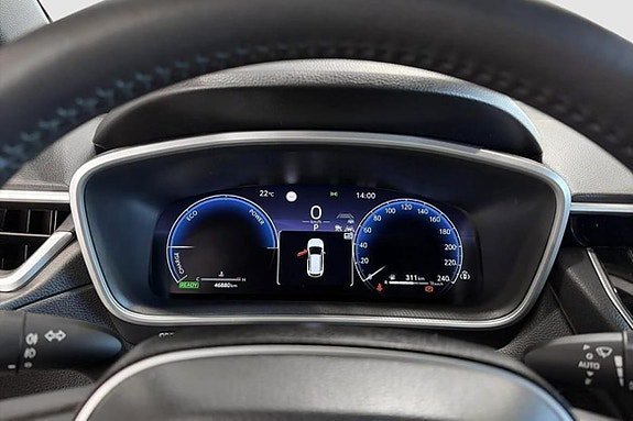 Vehicle Image 12