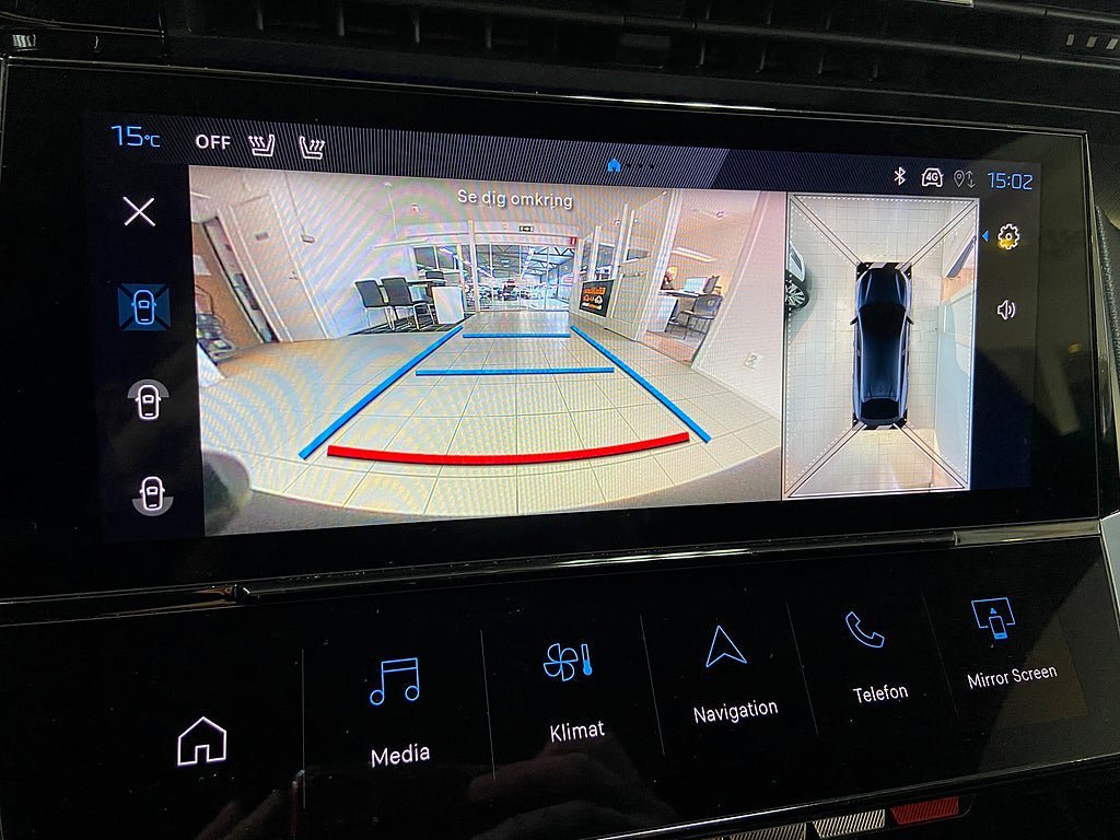 Vehicle Image 13